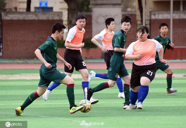 钟仓中学足球比赛视频直播，激情与青春的碰撞