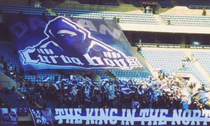 不输欧洲豪门！大连英博队史中超首个主场Tifo，永远不让你们失望