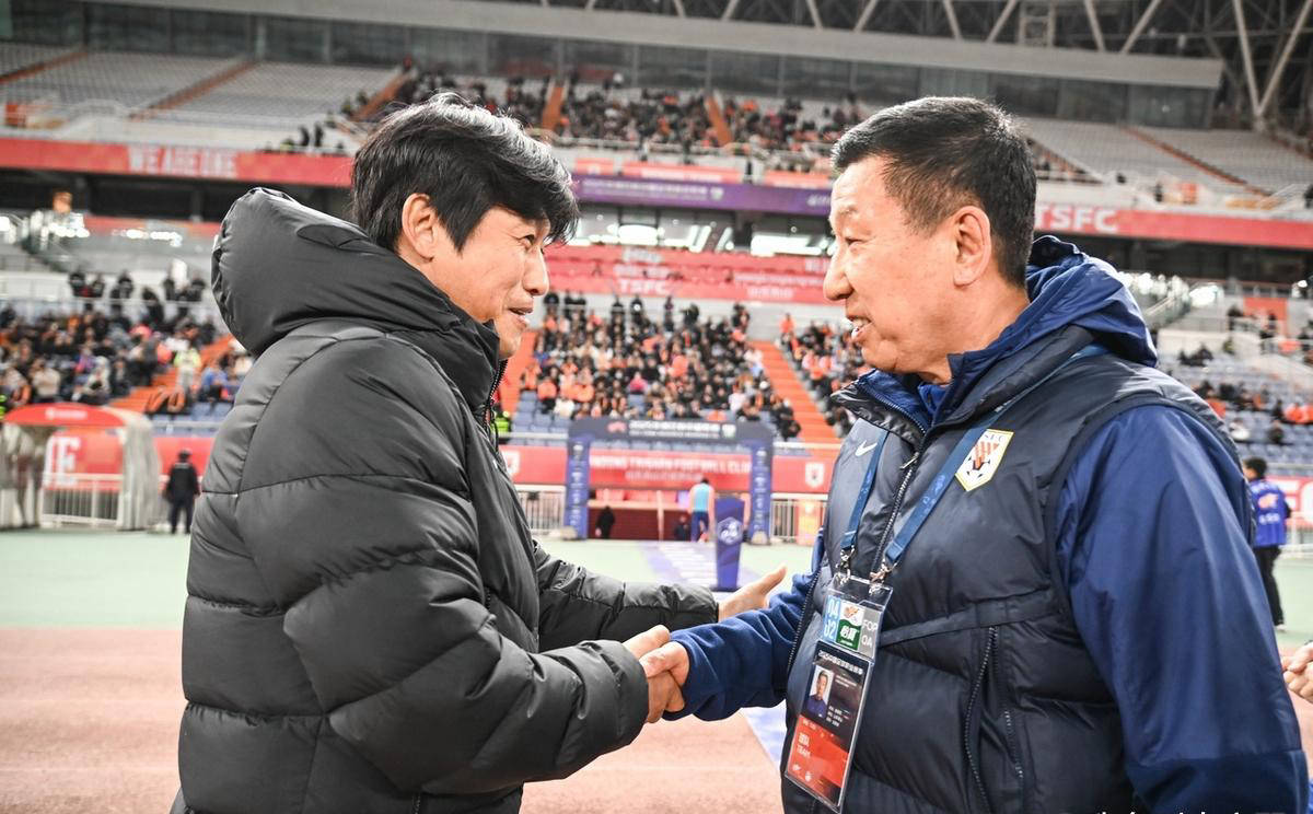 季家葆遭遇泰山、蓉城重击，半场失守四球，惨季再现