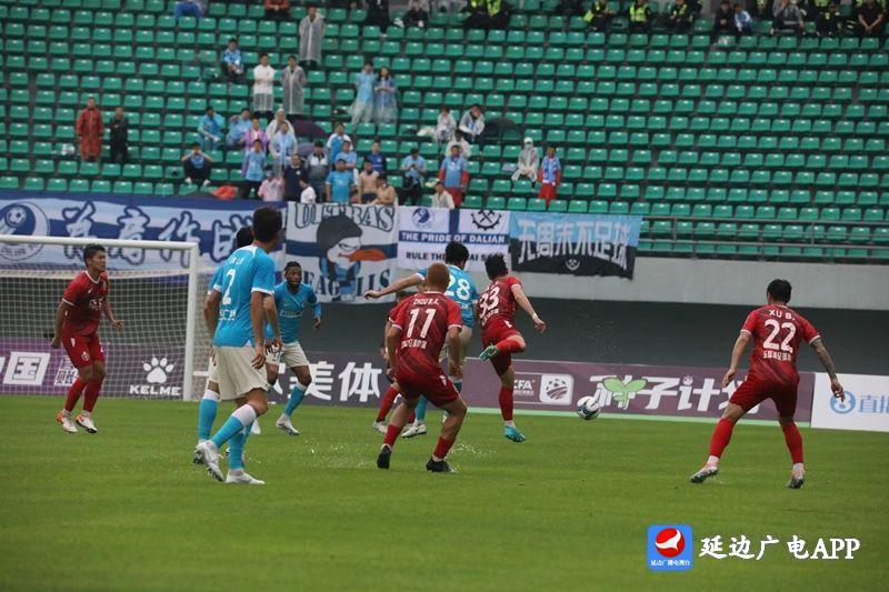 全场比赛结束，大连鲲城客场惜败延边龙鼎，挑战与反思并存